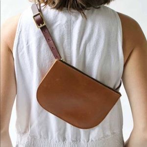 Neva Opet Fanny Pack (cognac)